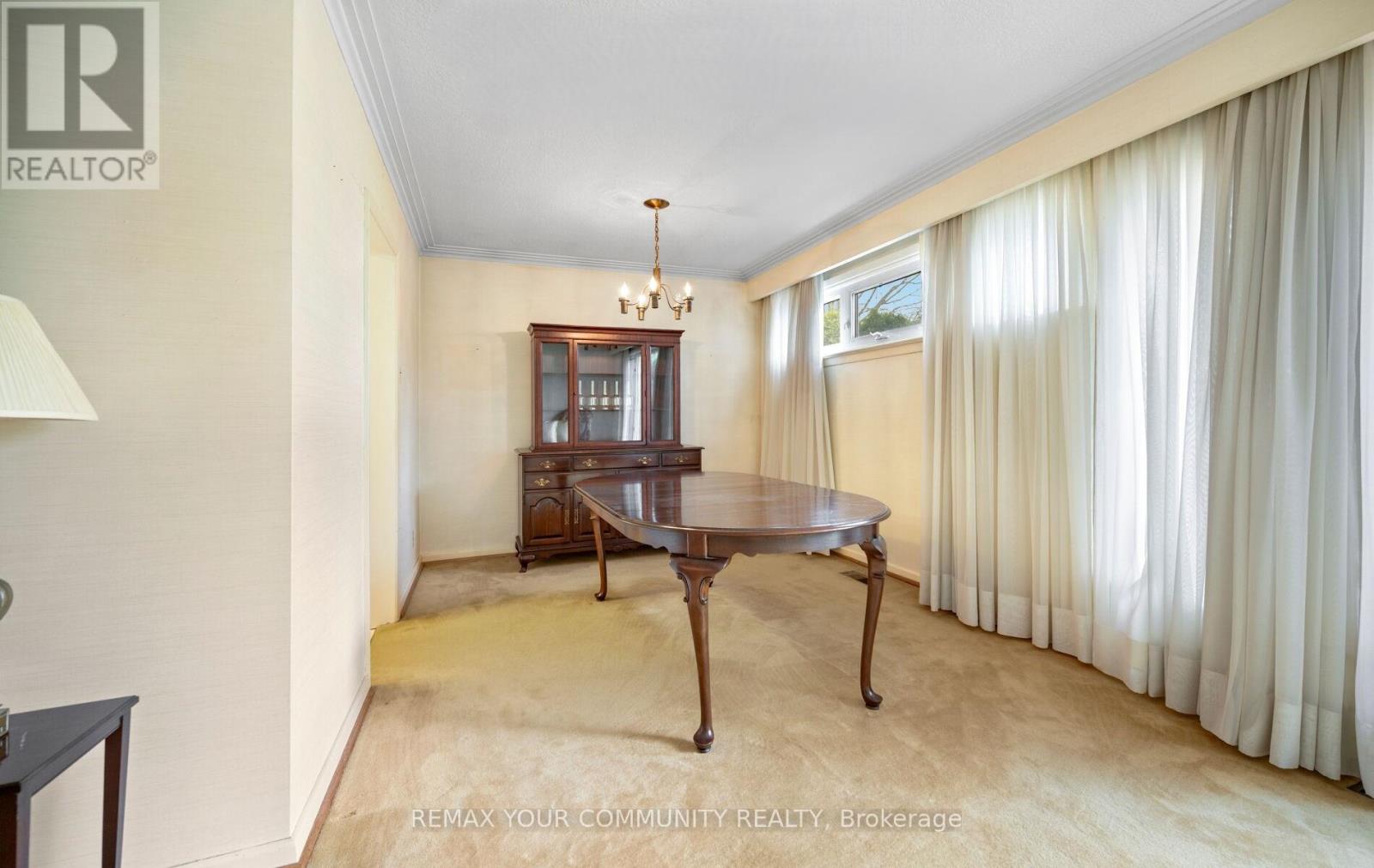 628 Shenandoah Drive, Mississauga, Ontario  L5H 1V9 - Photo 12 - W13021502