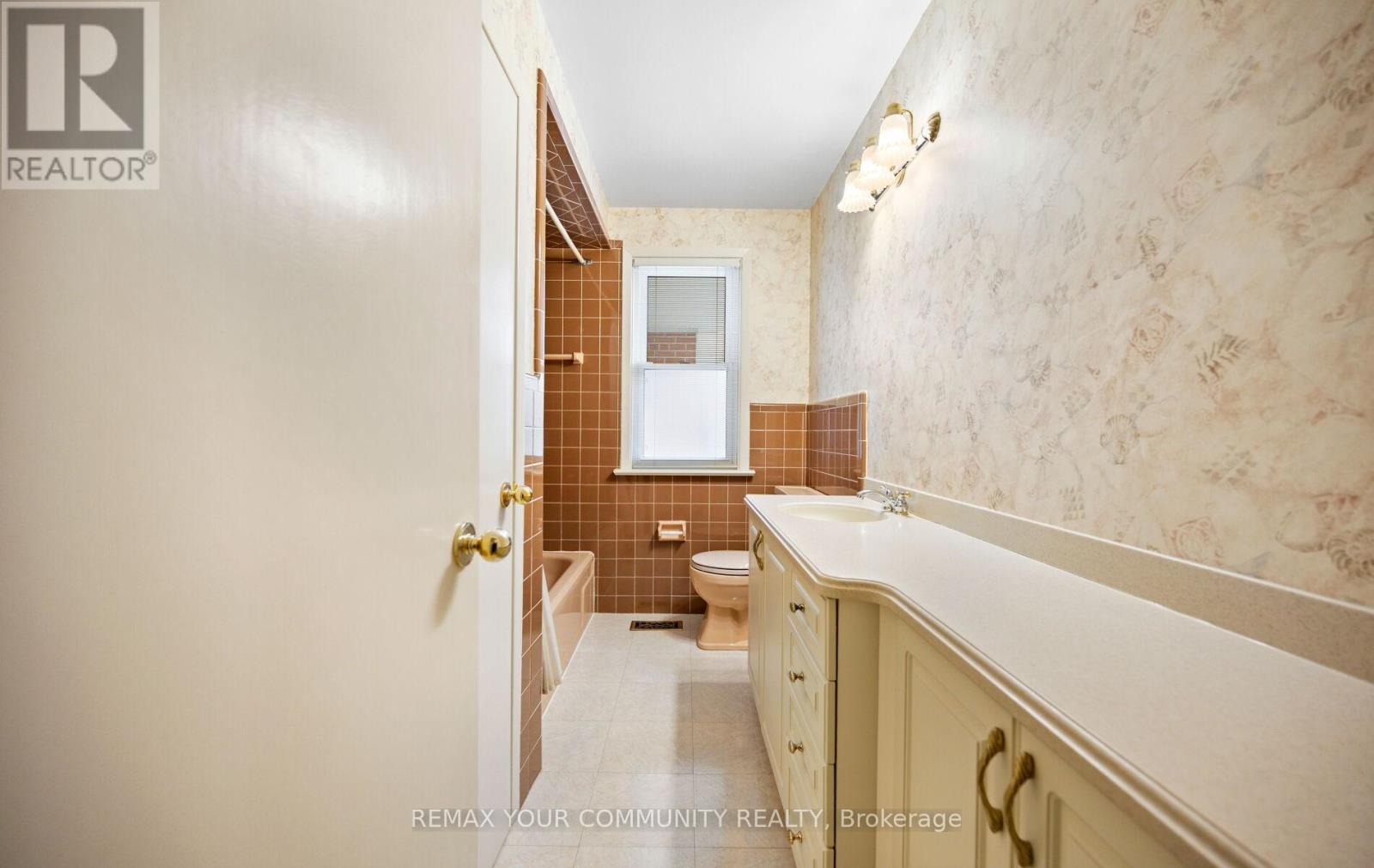 628 Shenandoah Drive, Mississauga, Ontario  L5H 1V9 - Photo 24 - W13021502