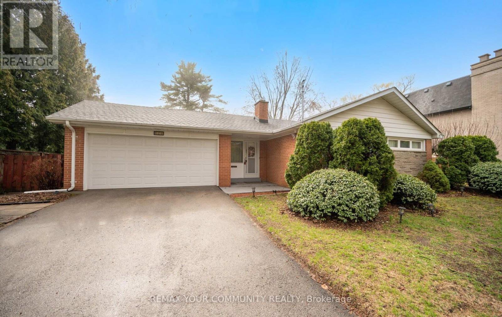 628 Shenandoah Drive, Mississauga, Ontario  L5H 1V9 - Photo 4 - W13021502