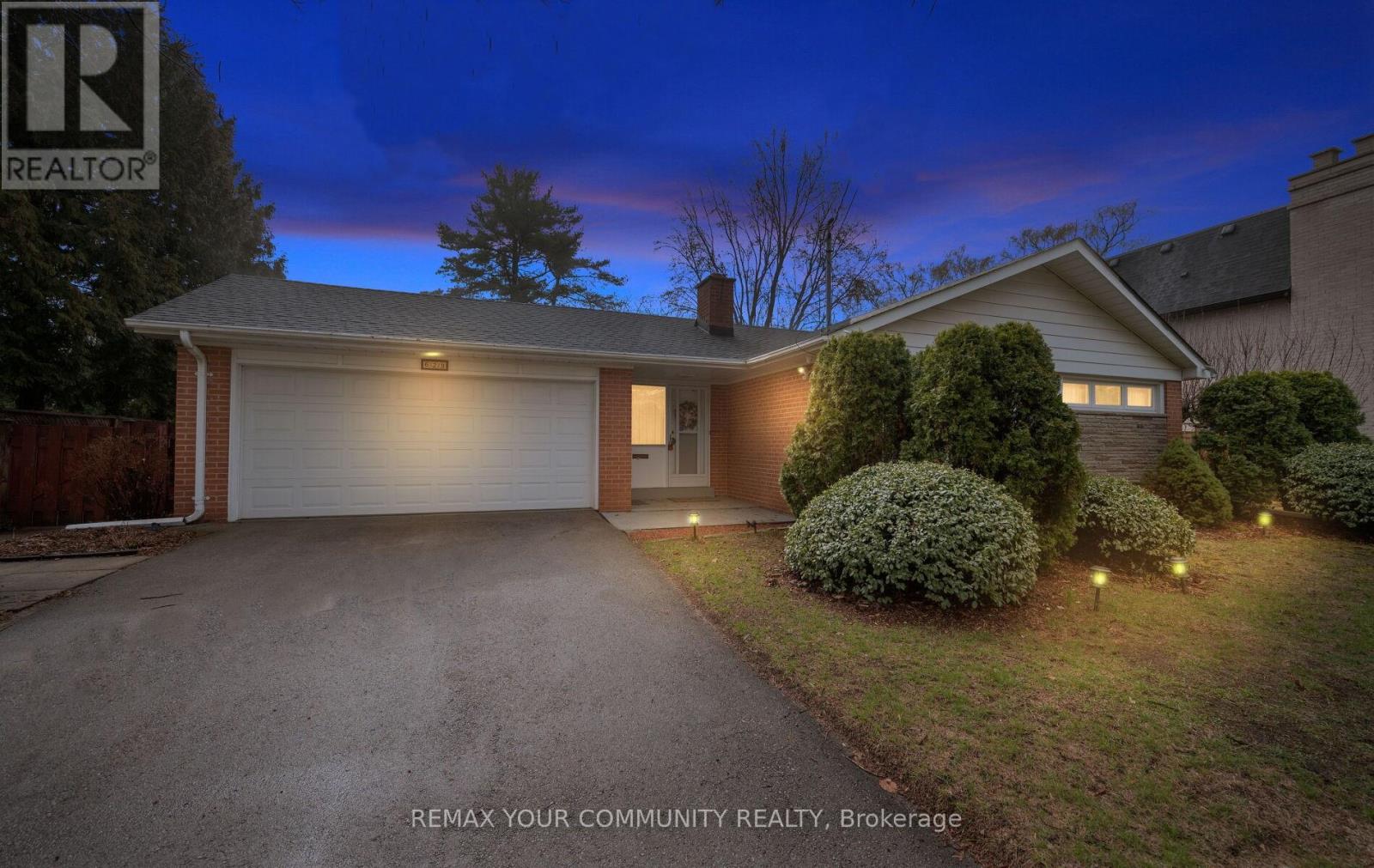 628 Shenandoah Drive, Mississauga, Ontario  L5H 1V9 - Photo 5 - W13021502