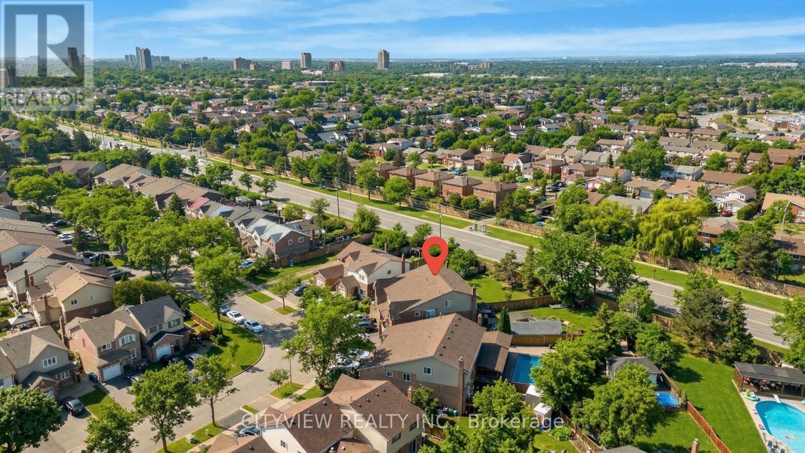 64 Foxacre Row, Brampton, Ontario  L6V 3P5 - Photo 6 - W13021508