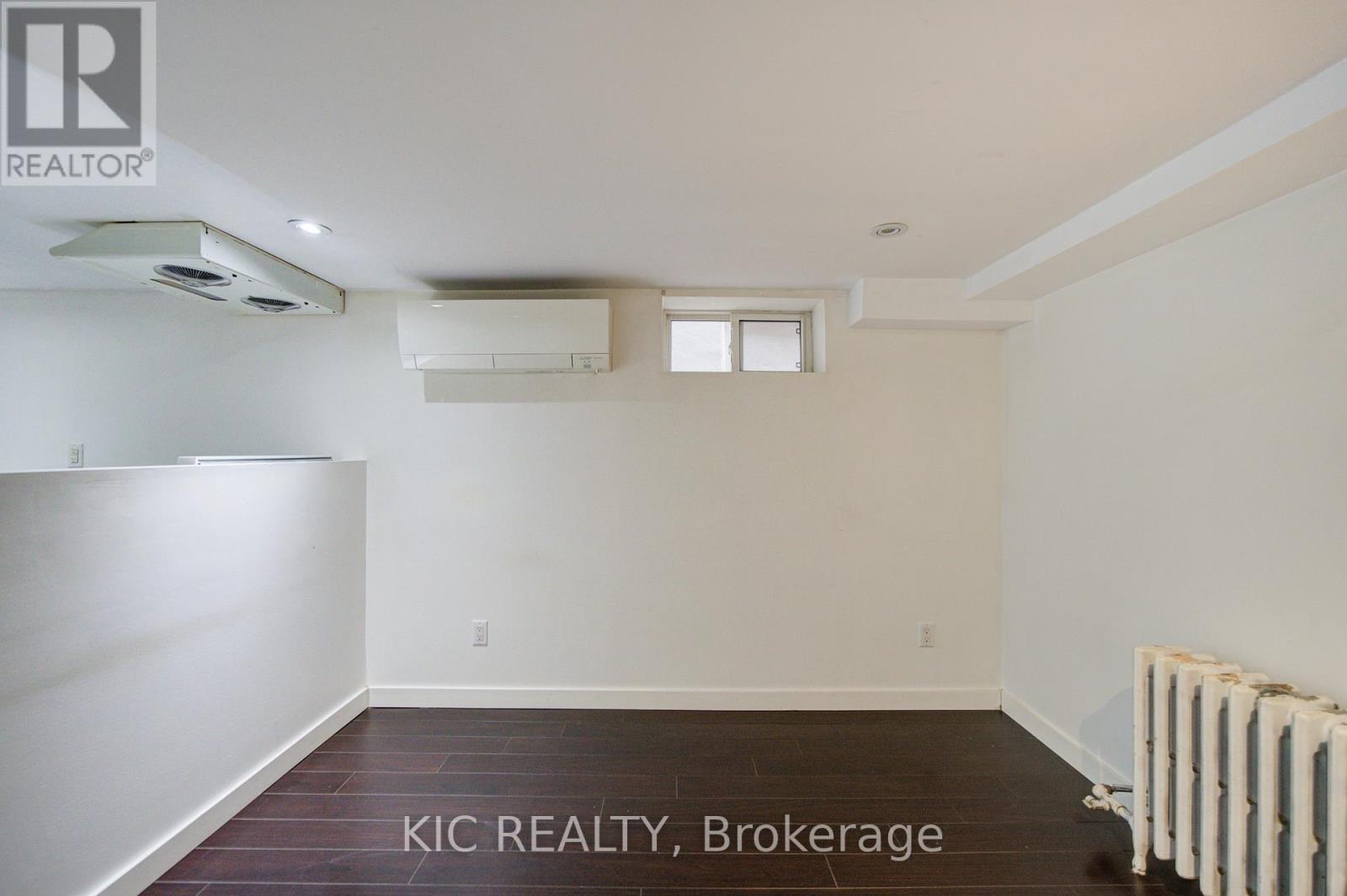 35 Montcalm Avenue, Toronto, Ontario  M6E 4N2 - Photo 25 - W13021562