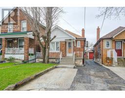 35 MONTCALM AVENUE, Toronto, Ontario