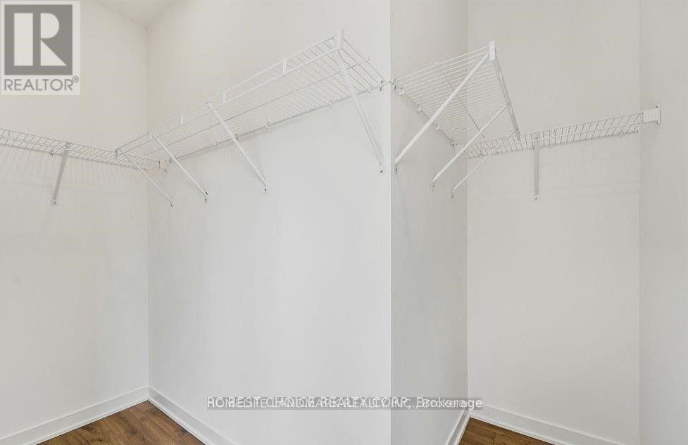 3058 Trailside Drive, Oakville, Ontario  L6M 4M2 - Photo 17 - W13021564