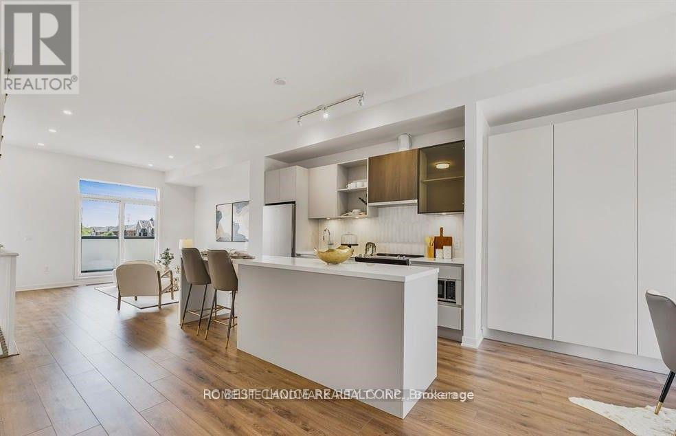 3058 Trailside Drive, Oakville, Ontario  L6M 4M2 - Photo 8 - W13021564