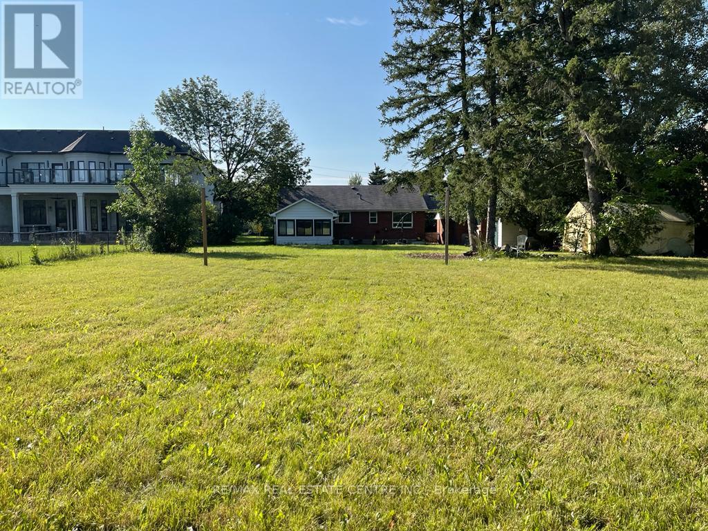 2431 Thorn Lodge Drive, Mississauga, Ontario  L5K 1K8 - Photo 17 - W13021574