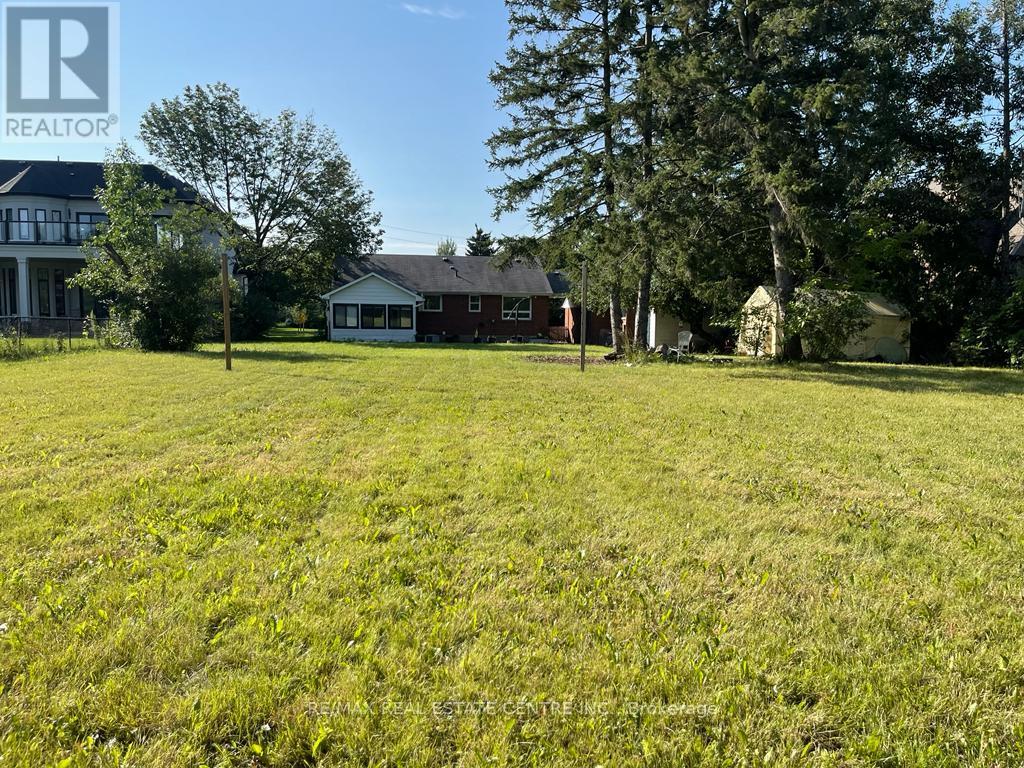 2431 Thorn Lodge Drive, Mississauga, Ontario  L5K 1K8 - Photo 18 - W13021574