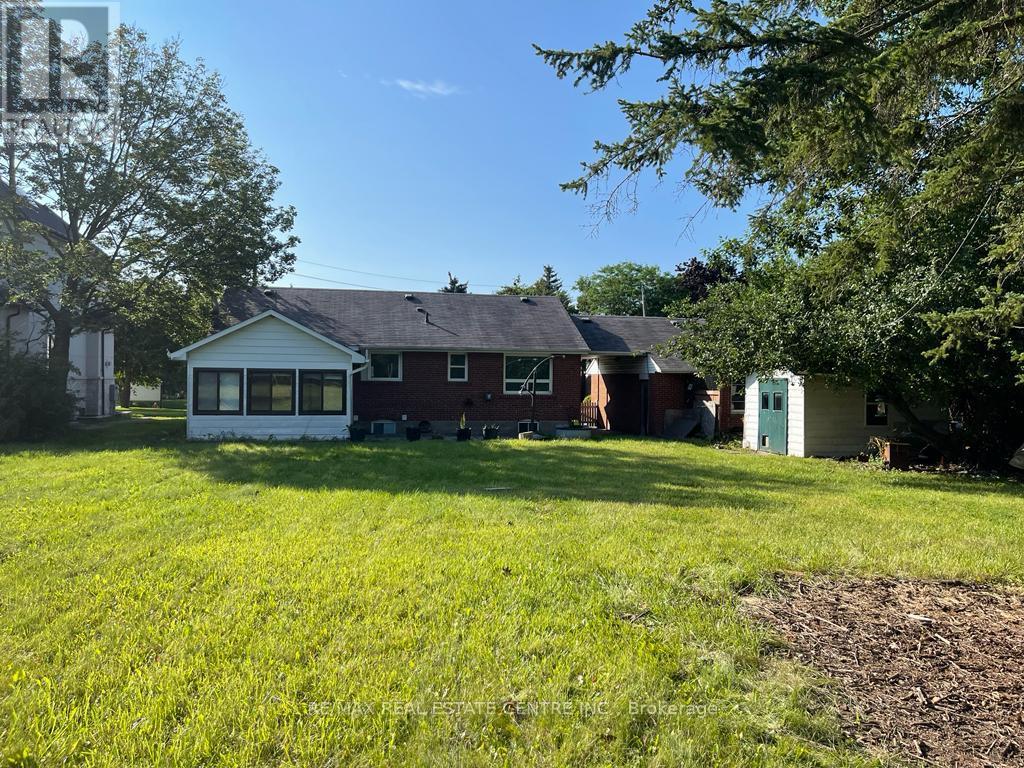 2431 Thorn Lodge Drive, Mississauga, Ontario  L5K 1K8 - Photo 20 - W13021574