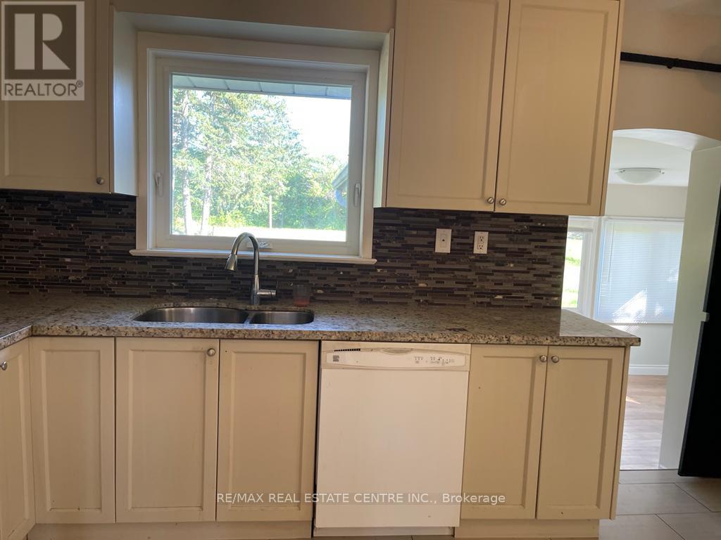 2431 Thorn Lodge Drive, Mississauga, Ontario  L5K 1K8 - Photo 26 - W13021574