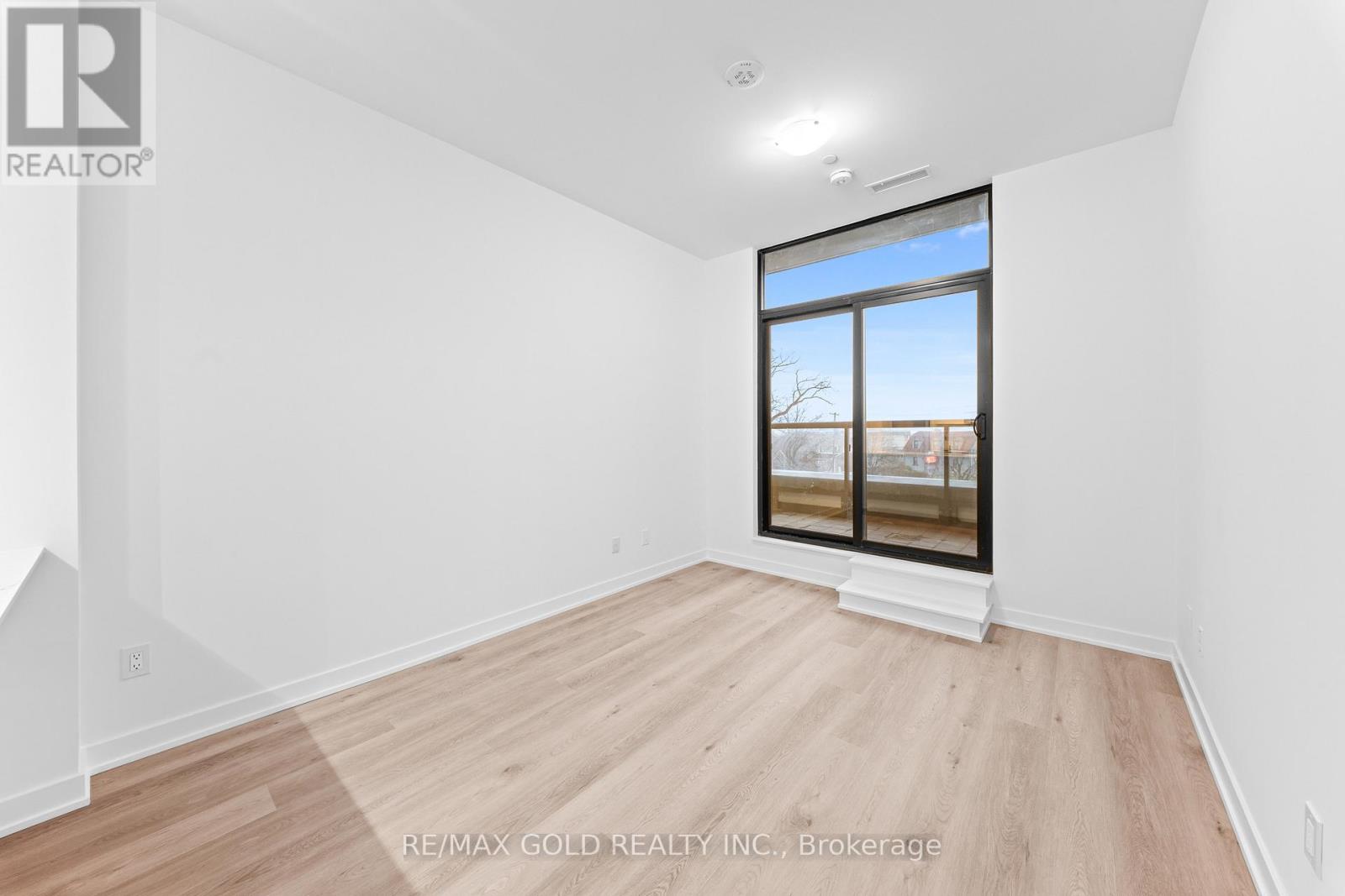 214 - 2075 Lakeshore Road, Burlington, Ontario  L7R 1E2 - Photo 29 - W13021596