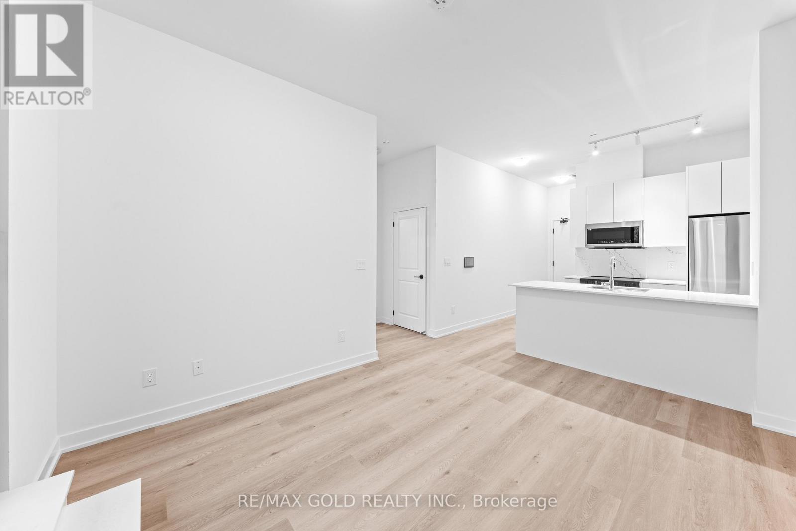 214 - 2075 Lakeshore Road, Burlington, Ontario  L7R 1E2 - Photo 30 - W13021596