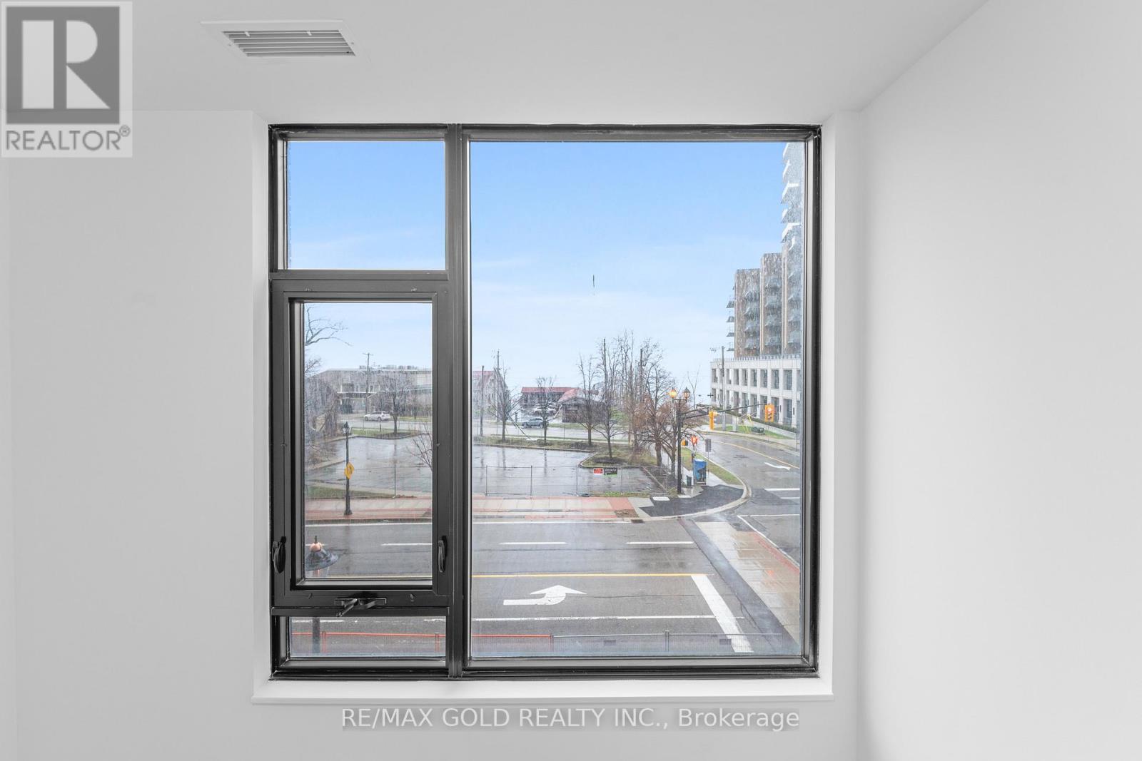 214 - 2075 Lakeshore Road, Burlington, Ontario  L7R 1E2 - Photo 36 - W13021596