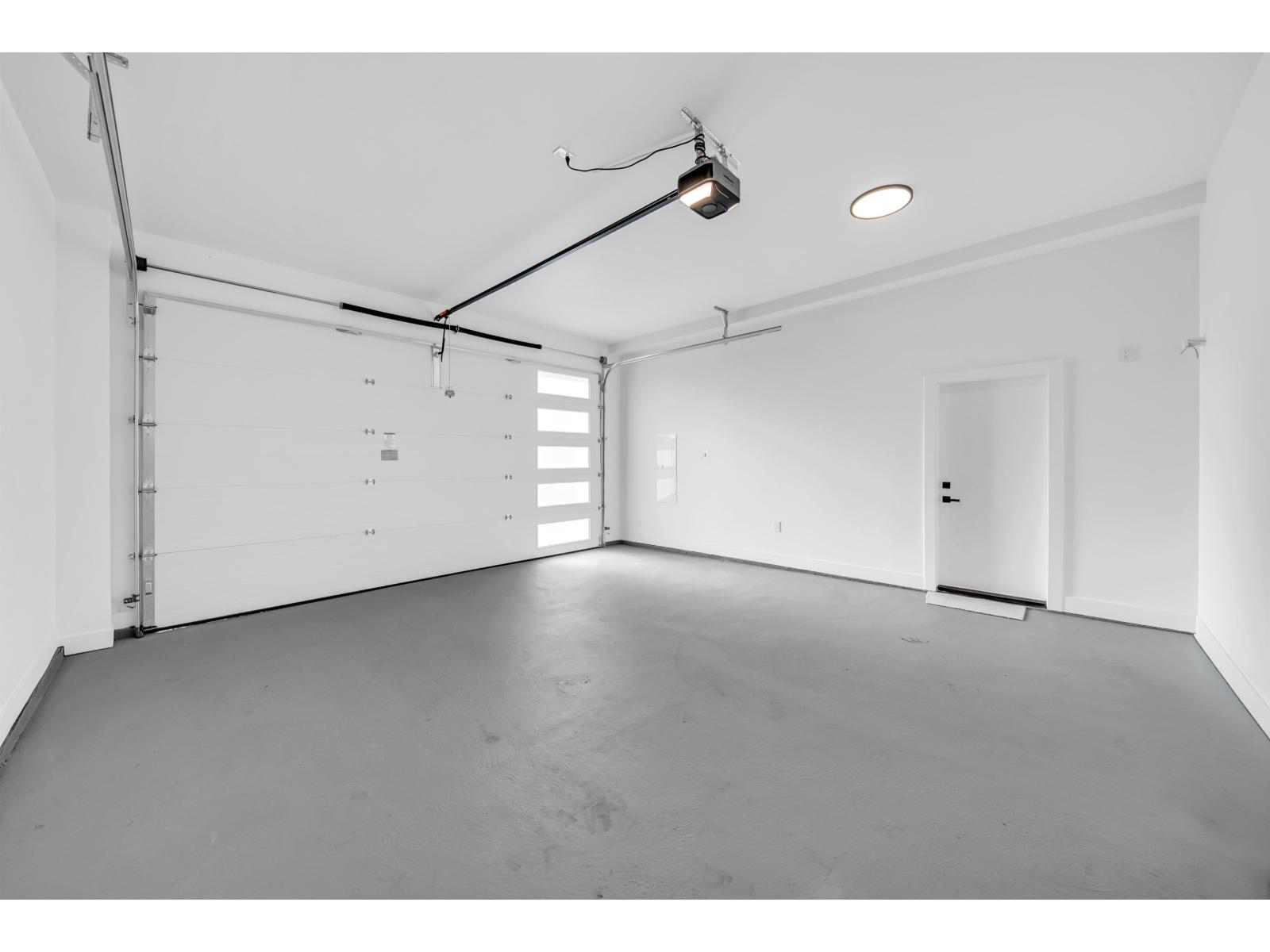 6918 204a Street, Langley, British Columbia  V2Y 0W4 - Photo 28 - R3113353