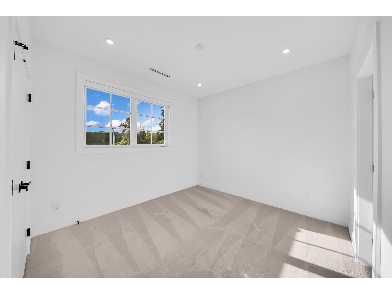 6918 204a Street, Langley, British Columbia  V2Y 0W4 - Photo 31 - R3113353