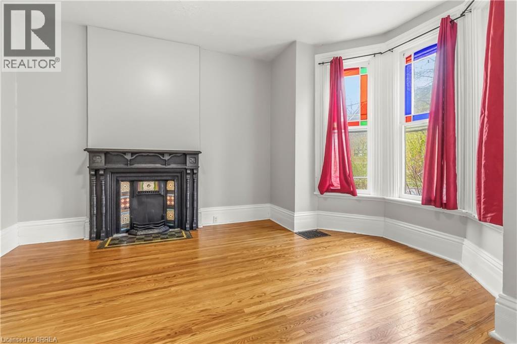 74 Pearl Street, Brantford, Ontario  N3T 3N7 - Photo 10 - 40820943