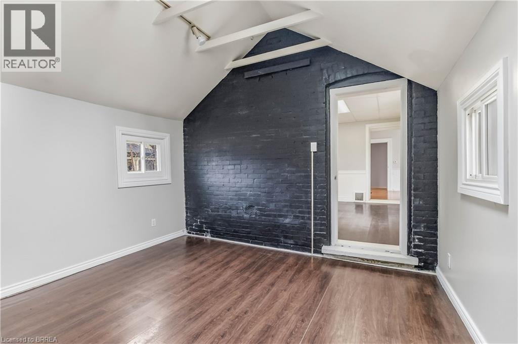 74 Pearl Street, Brantford, Ontario  N3T 3N7 - Photo 24 - 40820943