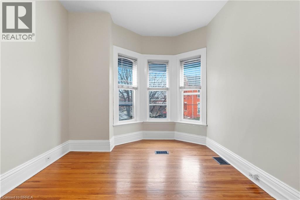 74 Pearl Street, Brantford, Ontario  N3T 3N7 - Photo 29 - 40820943