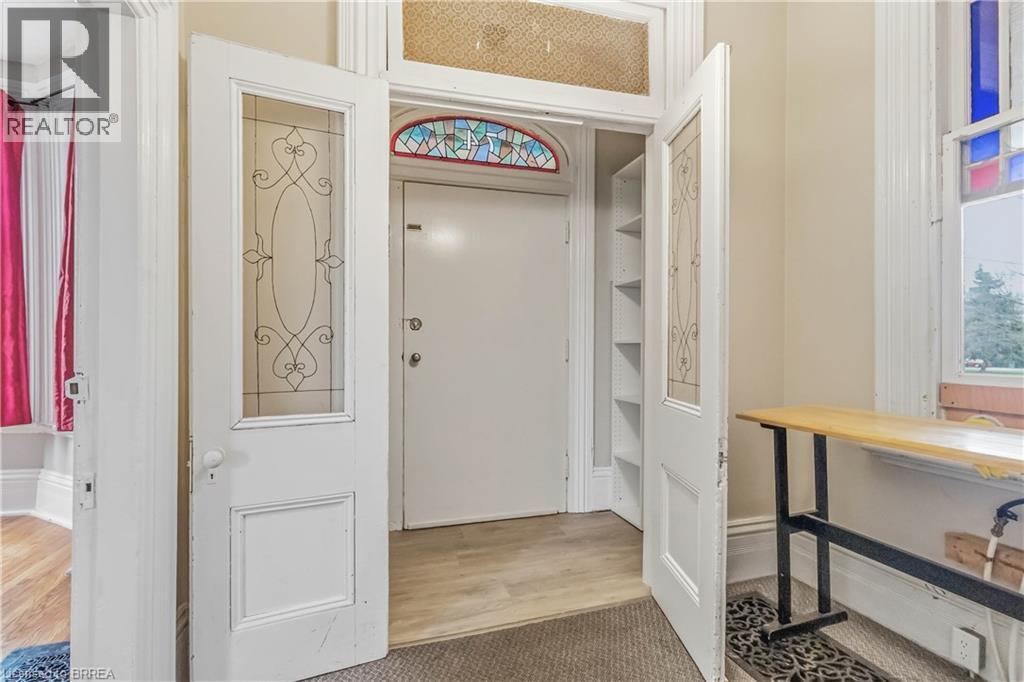 74 Pearl Street, Brantford, Ontario  N3T 3N7 - Photo 6 - 40820943