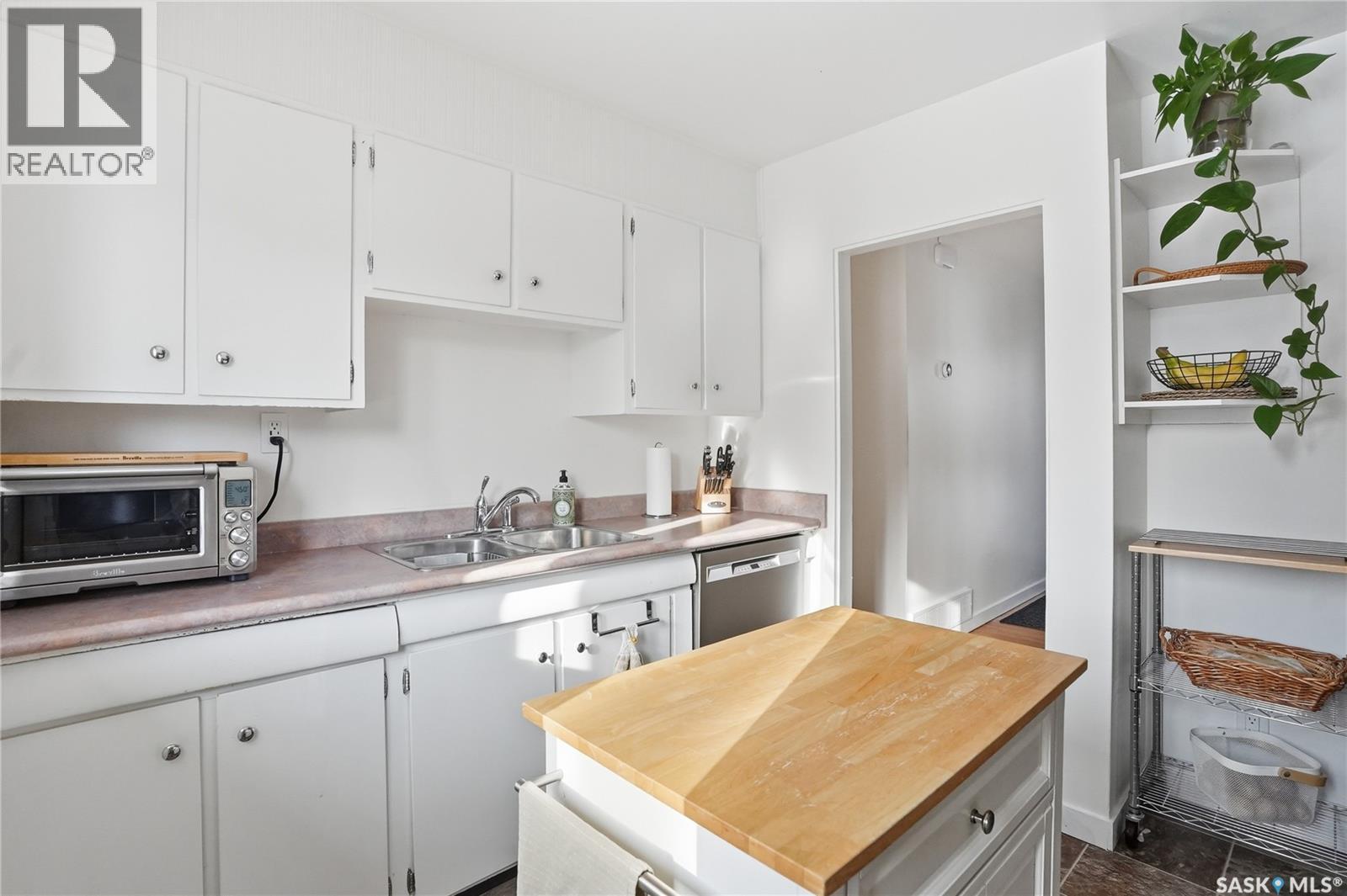 2230 William Avenue, Saskatoon, Saskatchewan  S7J 1A6 - Photo 16 - SK033394