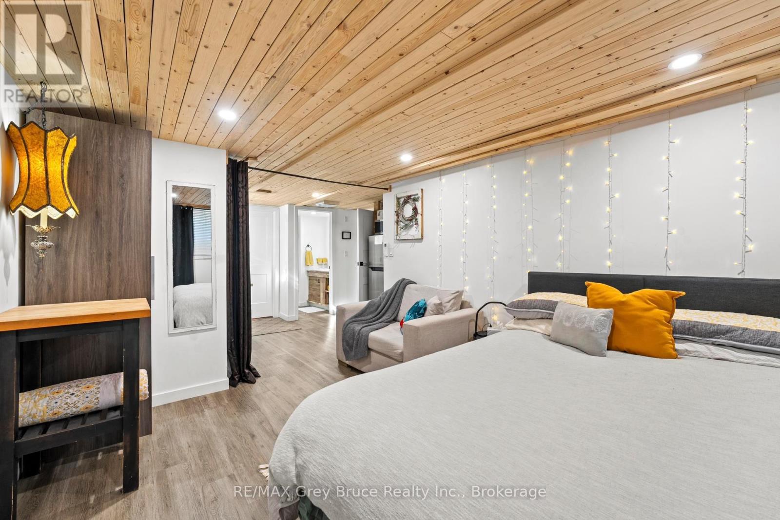 74 Inwood Crescent, Kitchener, Ontario  N2M 2M1 - Photo 37 - X12860246