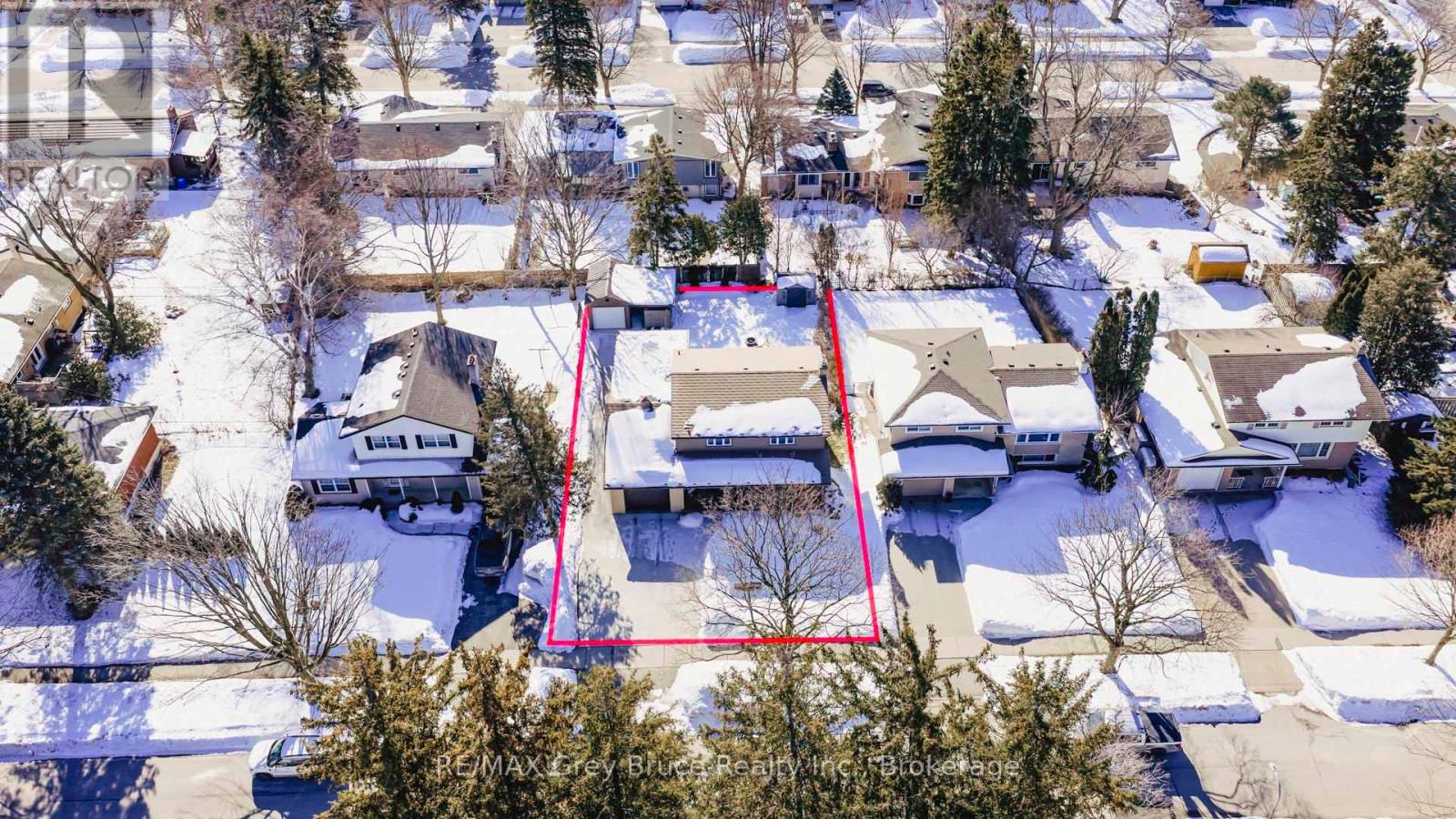 74 Inwood Crescent, Kitchener, Ontario  N2M 2M1 - Photo 9 - X12860246