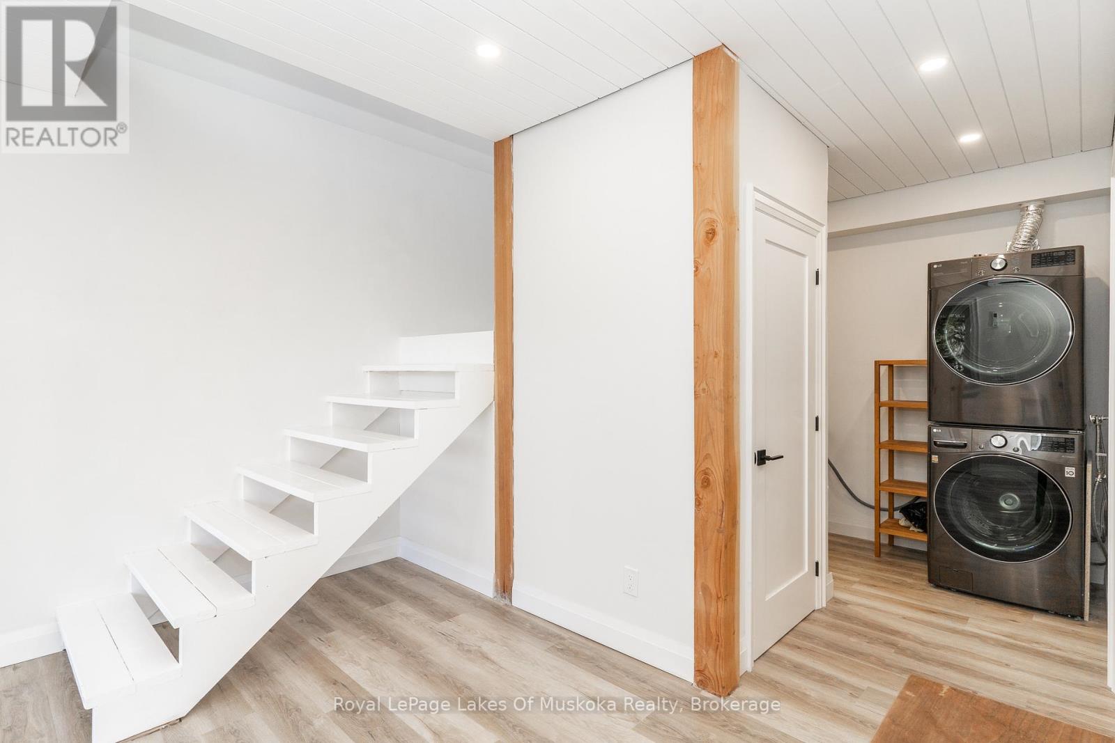 1361 Rosseau Lake 2 Road, Muskoka Lakes, Ontario  P0B 1M0 - Photo 13 - X12921032