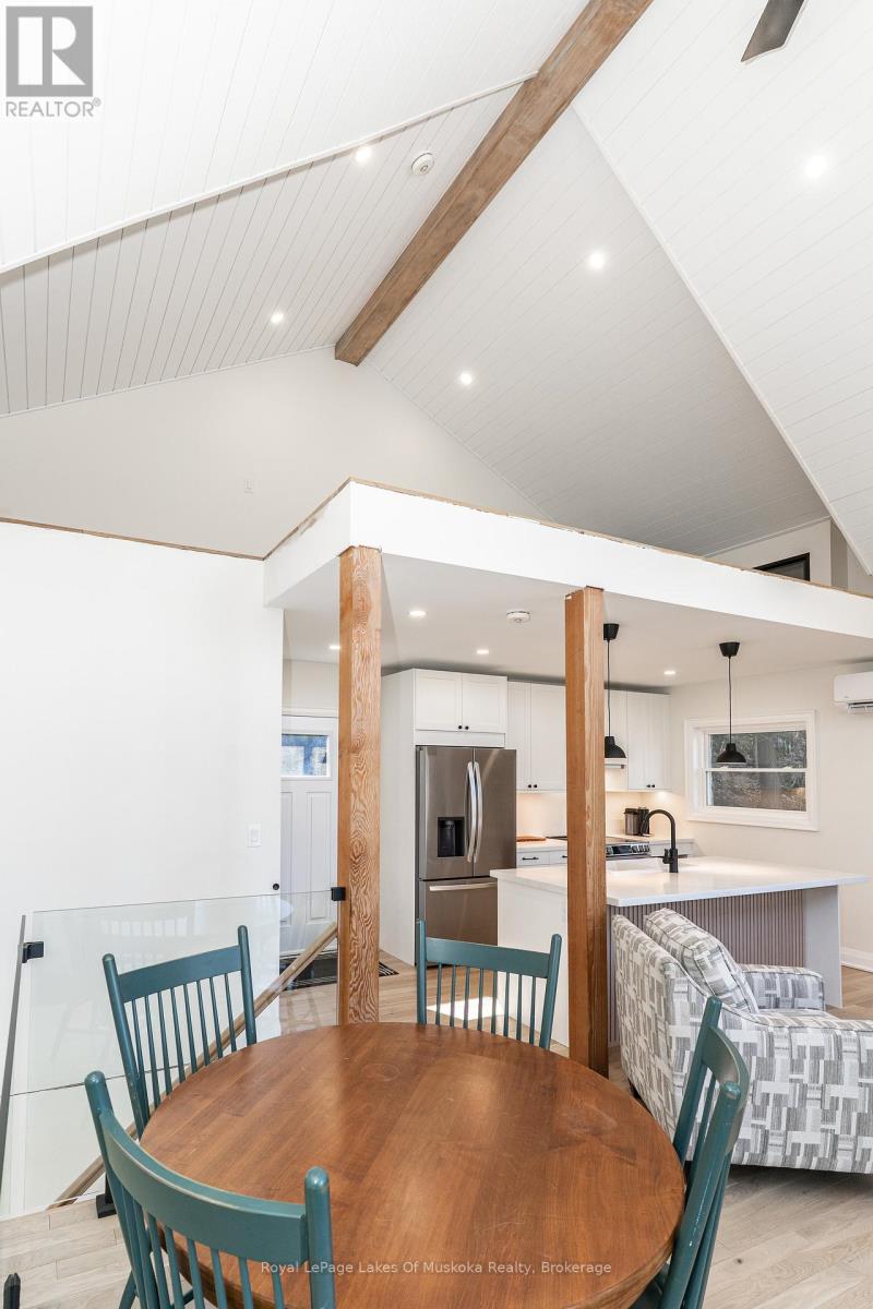 1361 Rosseau Lake 2 Road, Muskoka Lakes, Ontario  P0B 1M0 - Photo 21 - X12921032