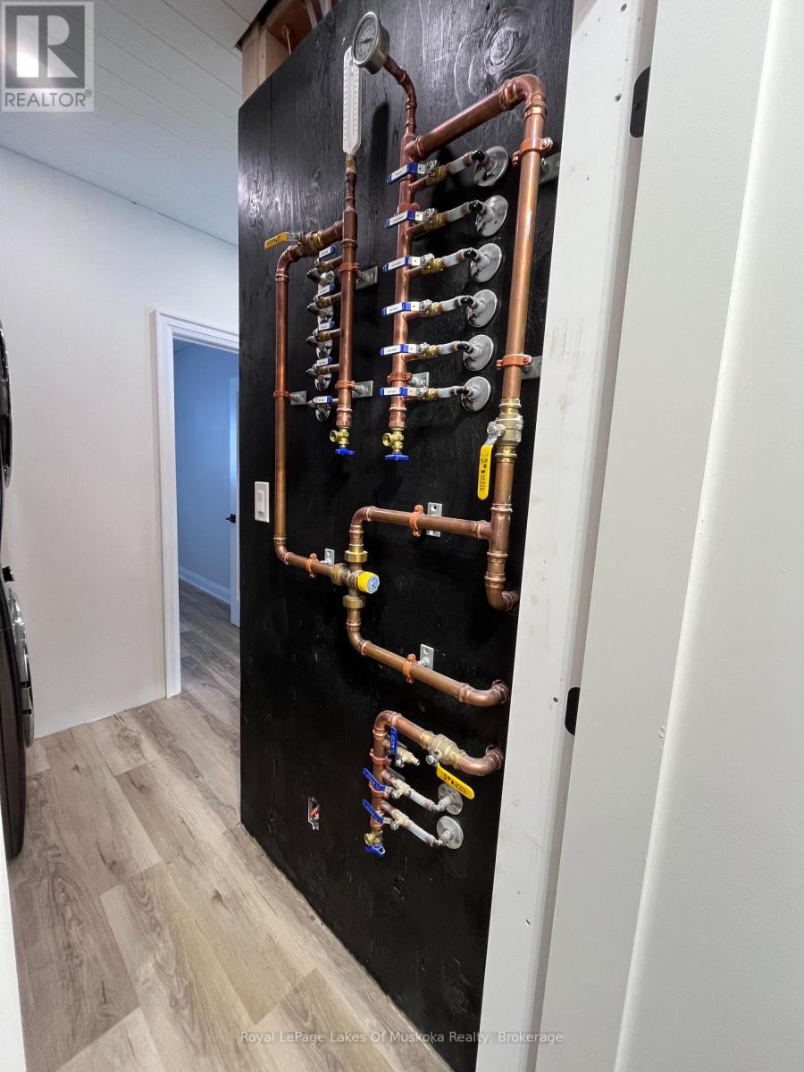 1361 Rosseau Lake 2 Road, Muskoka Lakes, Ontario  P0B 1M0 - Photo 28 - X12921032