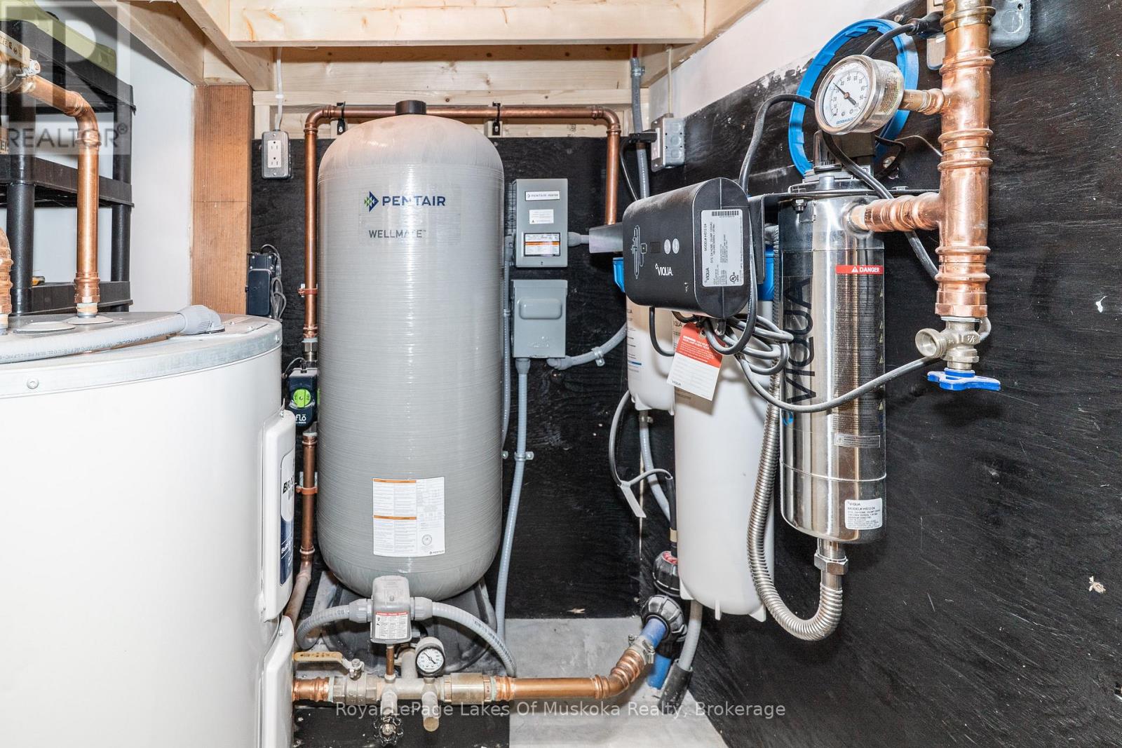 1361 Rosseau Lake 2 Road, Muskoka Lakes, Ontario  P0B 1M0 - Photo 29 - X12921032