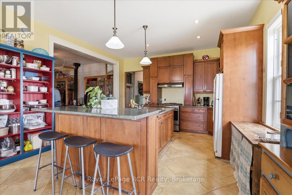 8326 12 Line, Wellington North, Ontario  N0G 1N0 - Photo 11 - X13021328