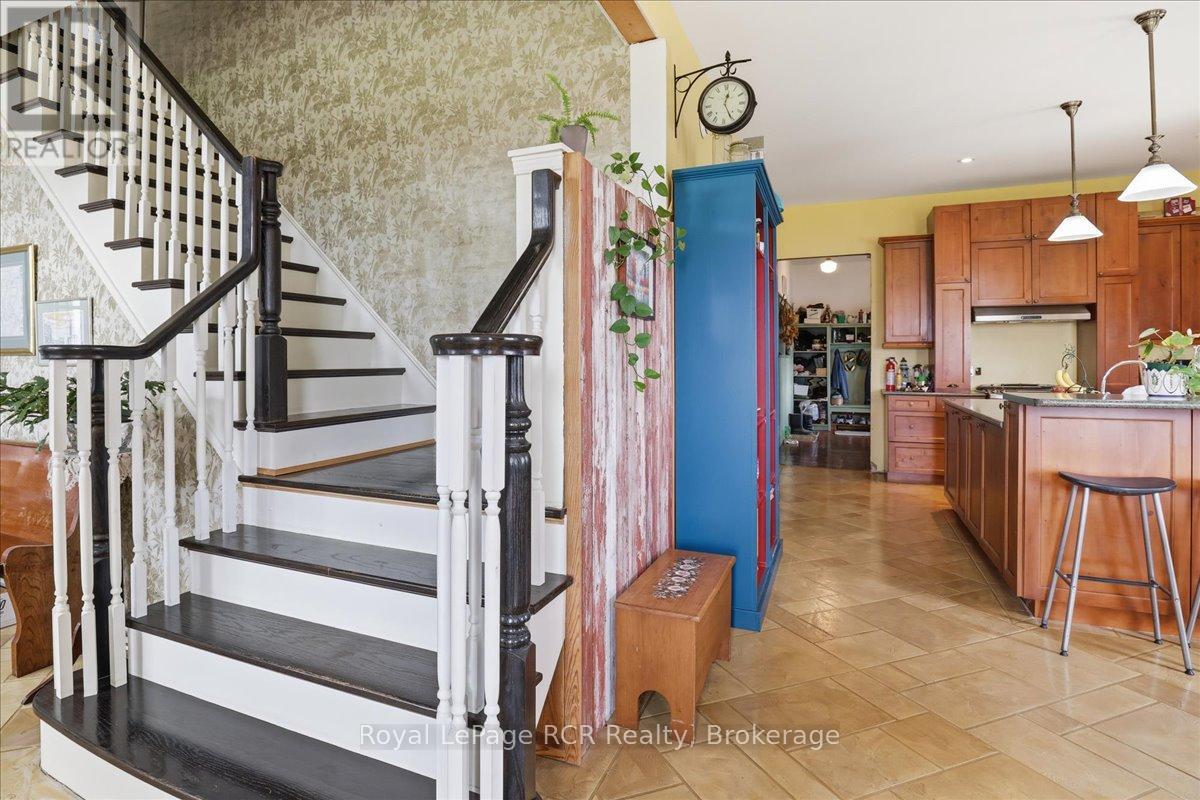 8326 12 Line, Wellington North, Ontario  N0G 1N0 - Photo 12 - X13021328