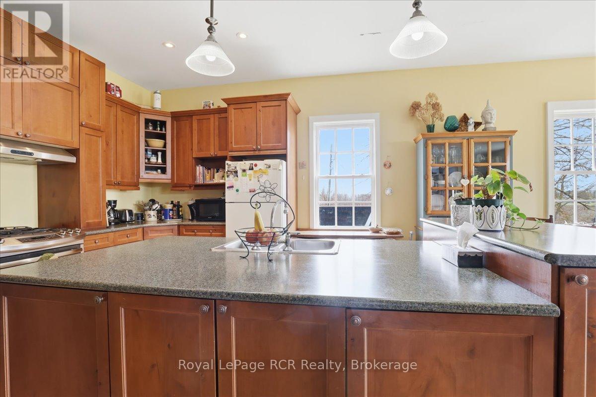 8326 12 Line, Wellington North, Ontario  N0G 1N0 - Photo 7 - X13021328