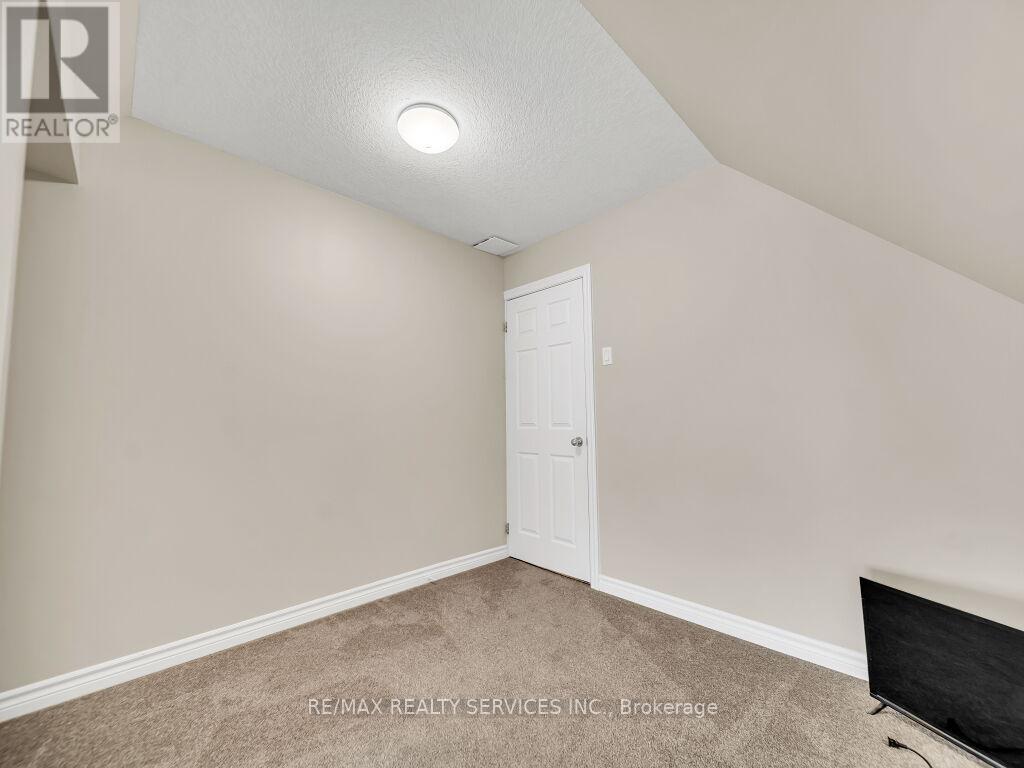 65 Moore Street, St. Thomas, Ontario  N5R 3W4 - Photo 37 - X13021530