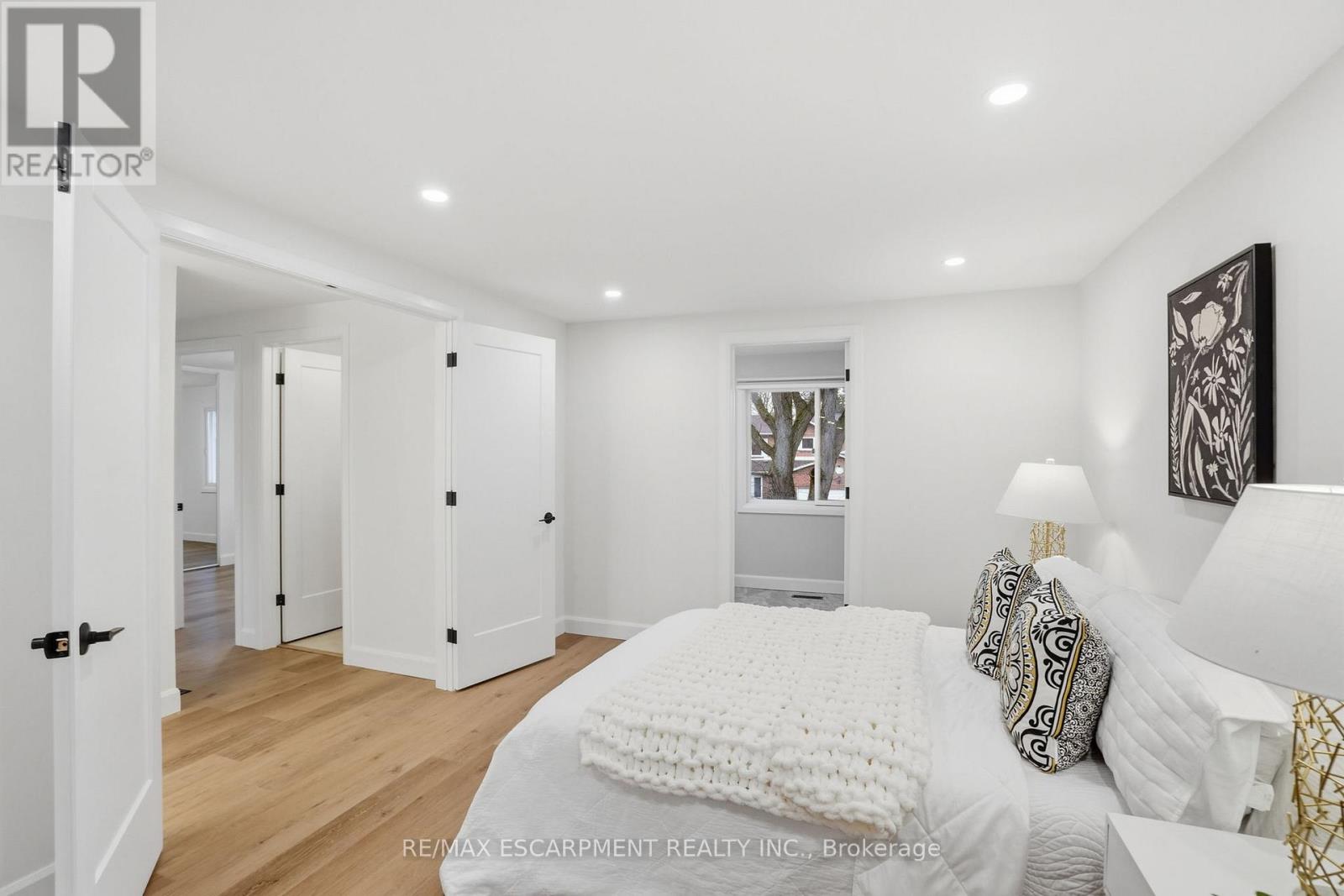 8 Chudleigh Street, Hamilton, Ontario  L9H 7E4 - Photo 21 - X13021578