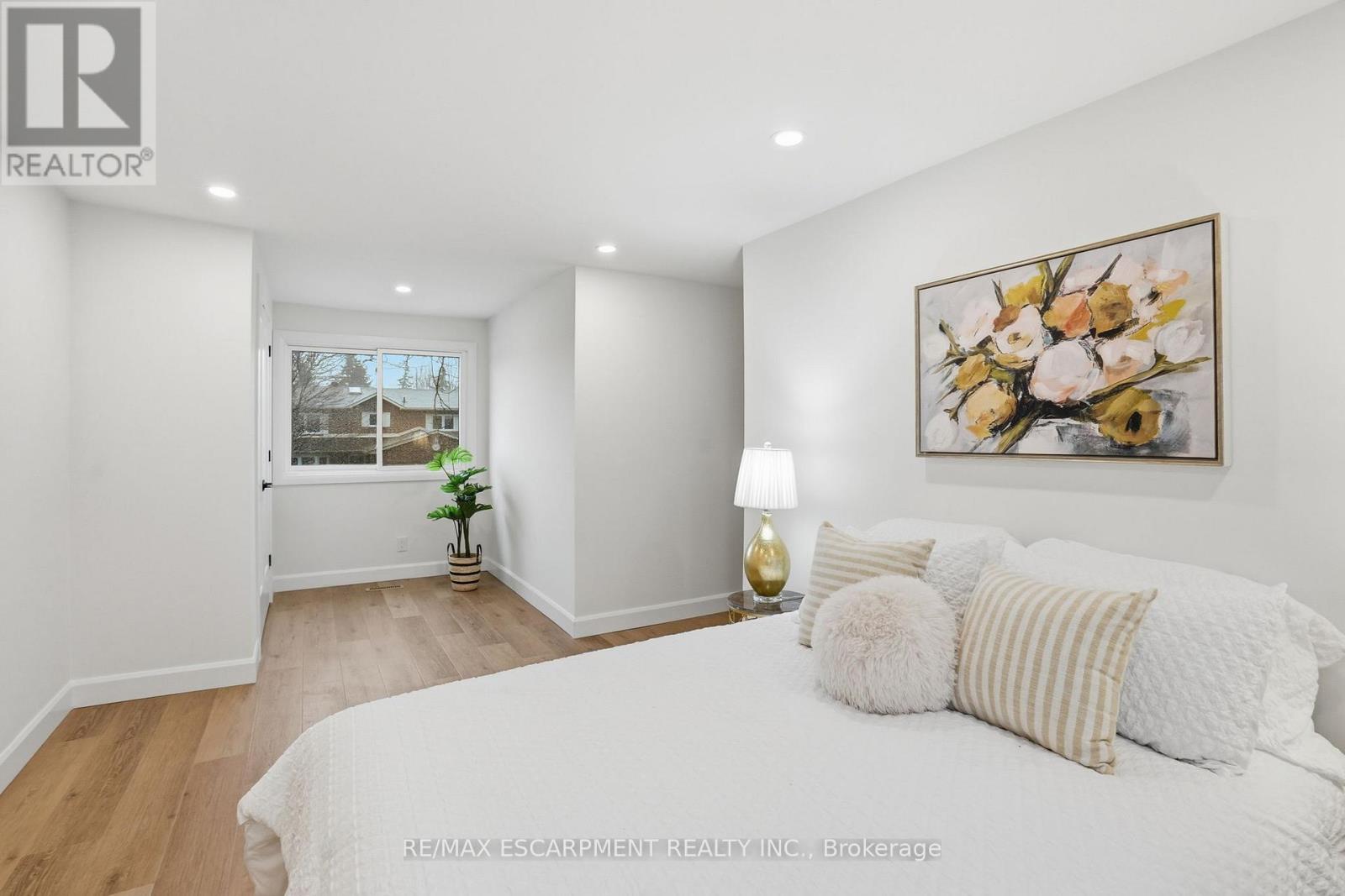 8 Chudleigh Street, Hamilton, Ontario  L9H 7E4 - Photo 26 - X13021578