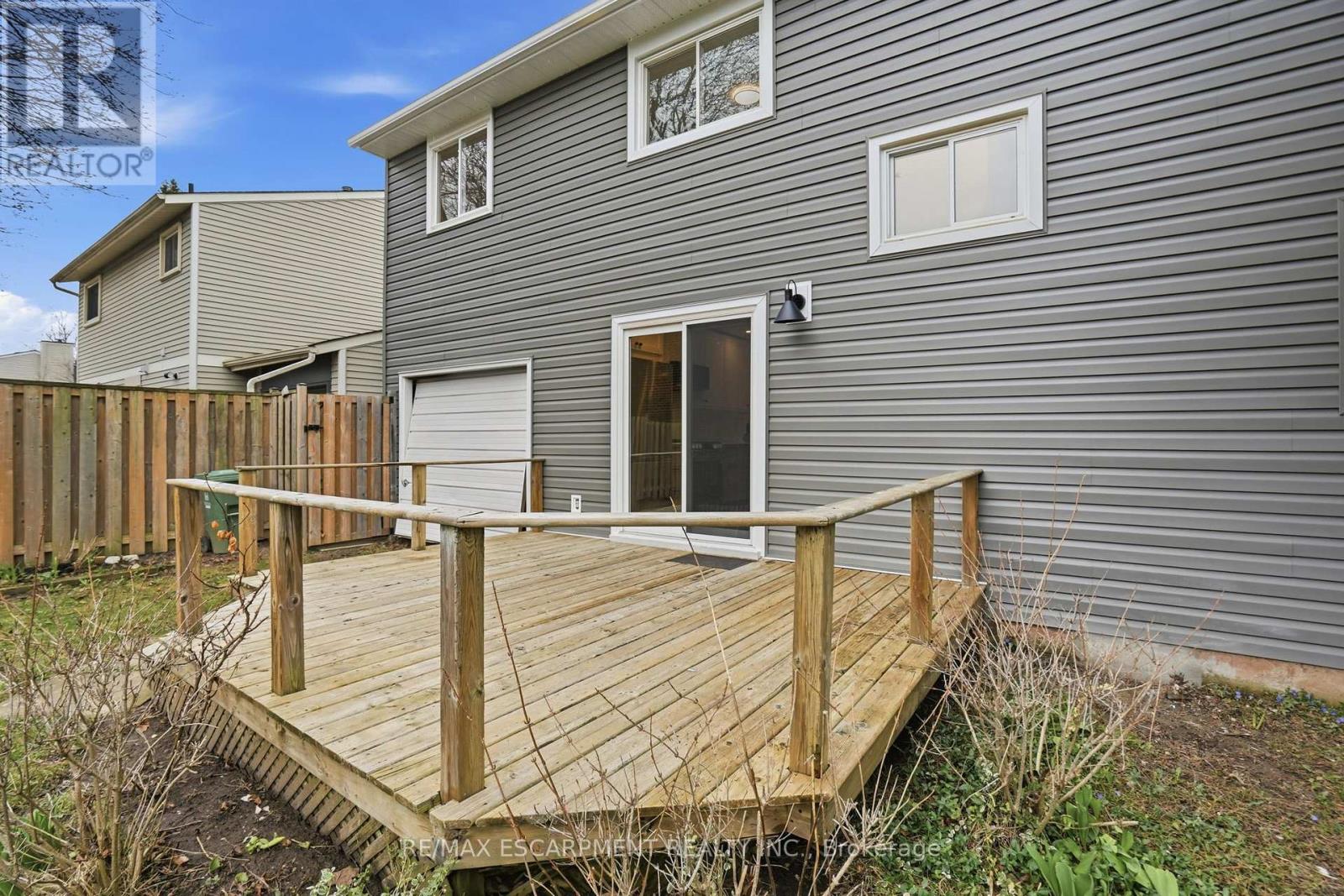 8 Chudleigh Street, Hamilton, Ontario  L9H 7E4 - Photo 36 - X13021578