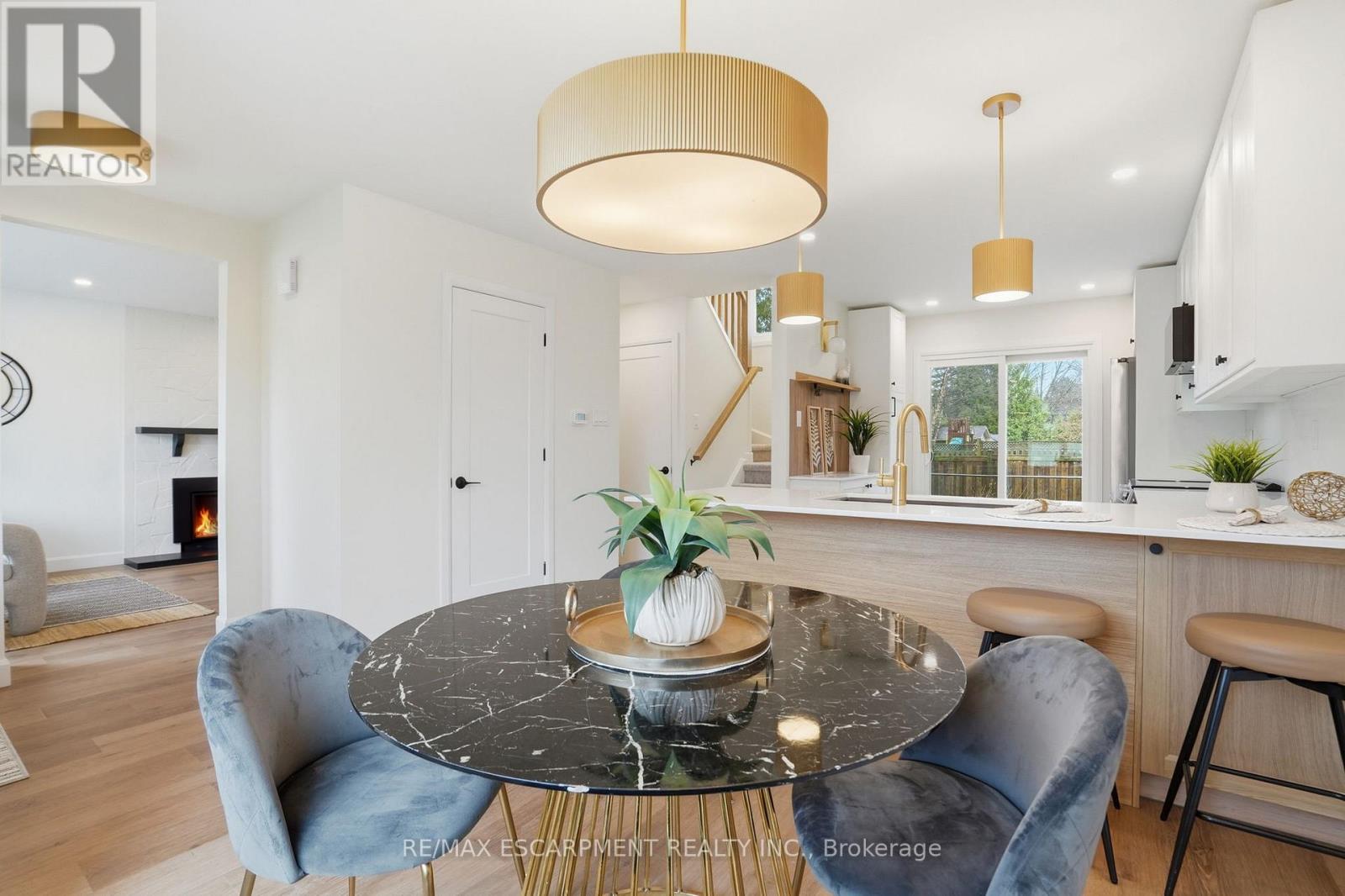 8 Chudleigh Street, Hamilton, Ontario  L9H 7E4 - Photo 7 - X13021578