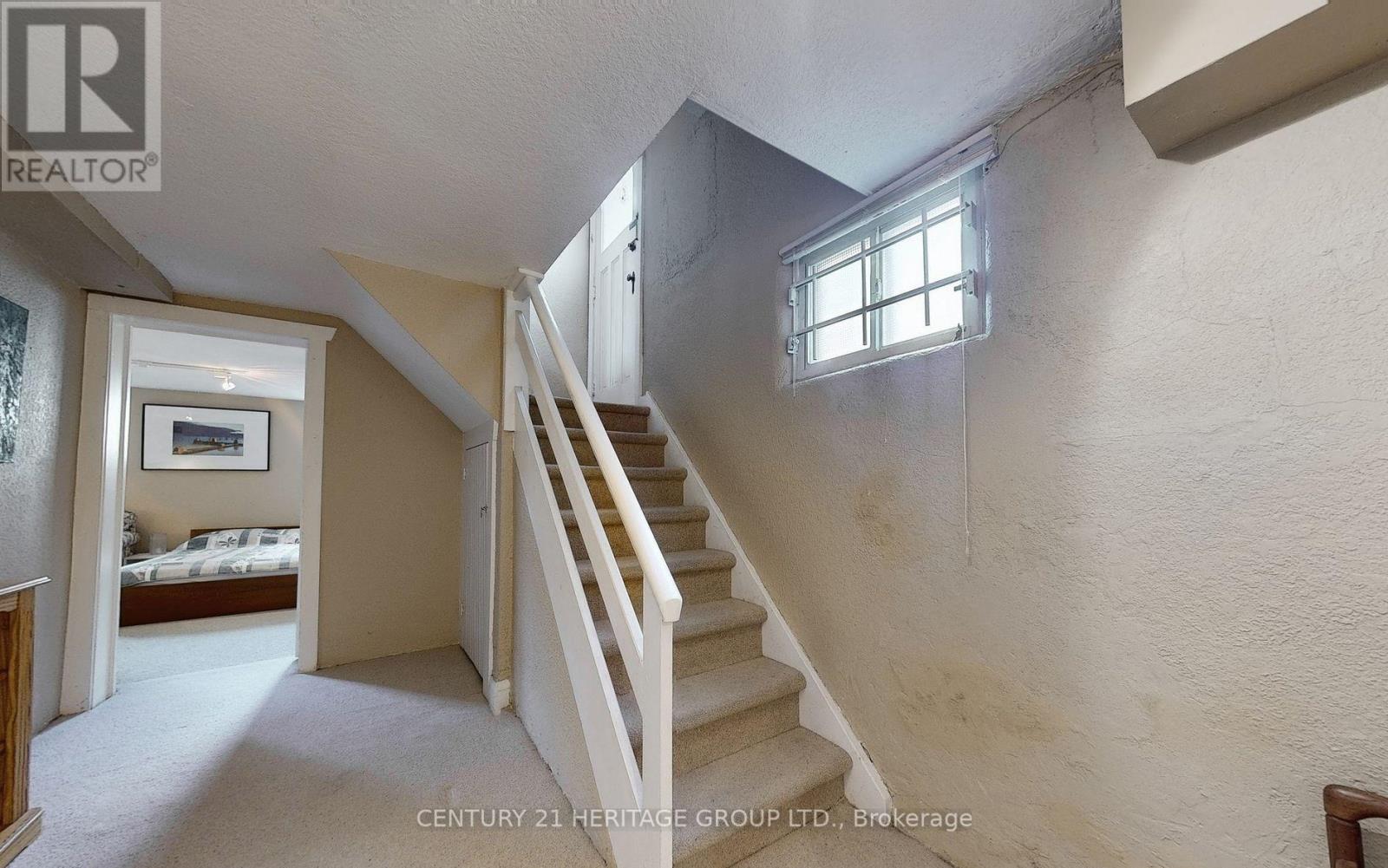 242 Joicey Boulevard, Toronto, Ontario  M5M 2V7 - Photo 18 - C13021102