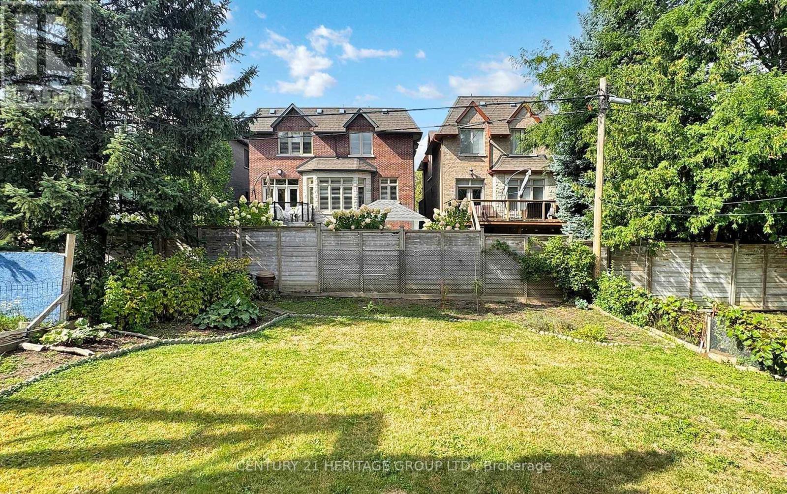 242 Joicey Boulevard, Toronto, Ontario  M5M 2V7 - Photo 26 - C13021102