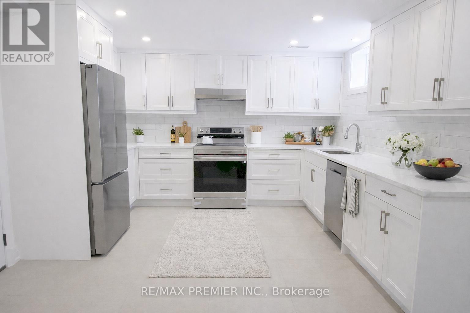 115 MAPES AVENUE, Vaughan, Ontario