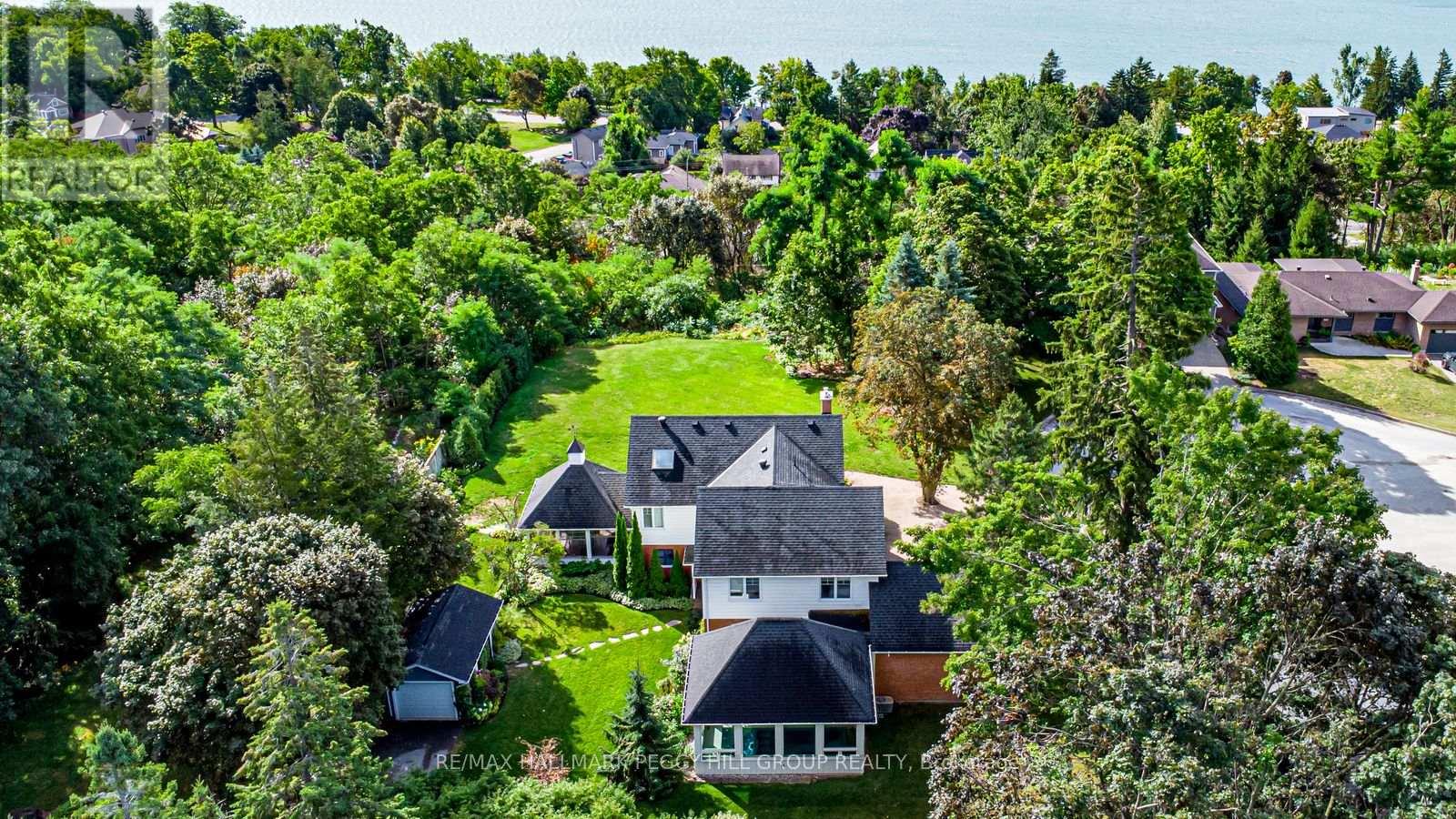 150 Collingwood Street, Barrie, Ontario  L4M 5M3 - Photo 37 - S12841370