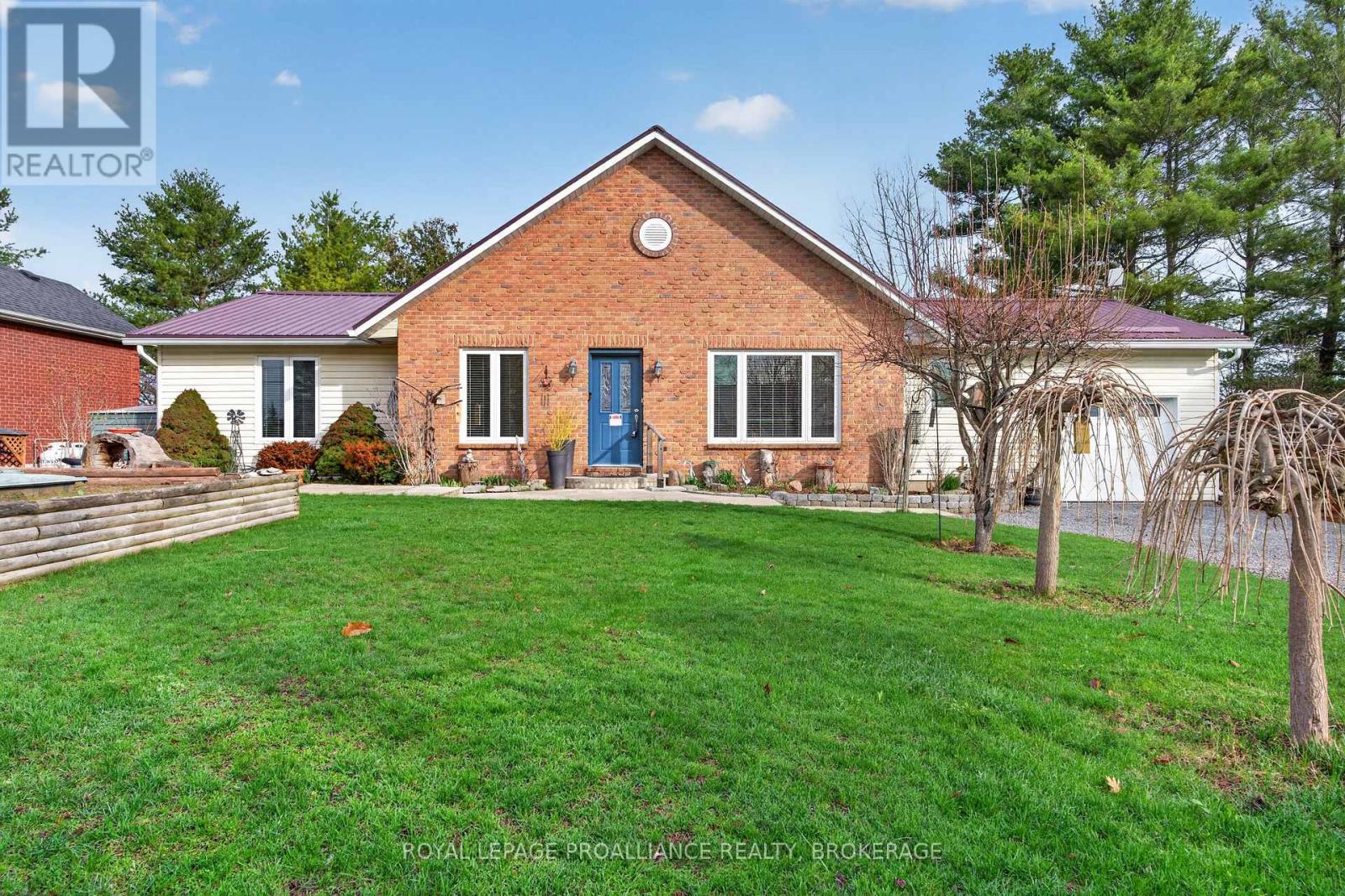 4909 Alex Mclean Lane, Frontenac, Ontario  K0H 1H0 - Photo 1 - X12972042