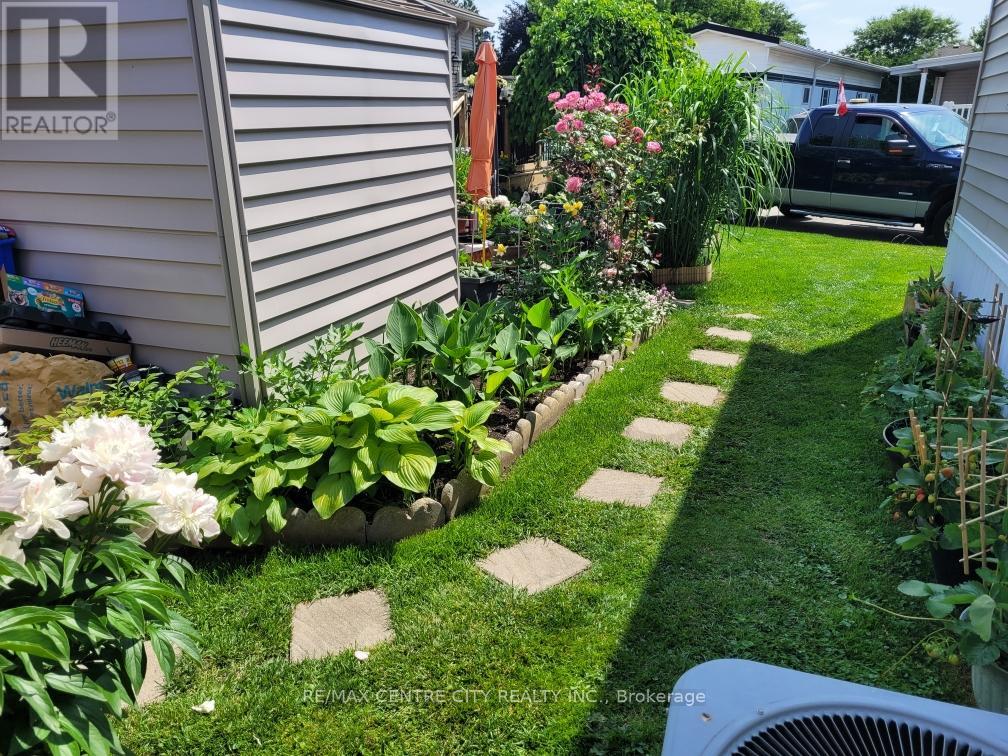 41 - 2189 Dundas Street E, London East, Ontario  N5V 1H3 - Photo 37 - X12866096