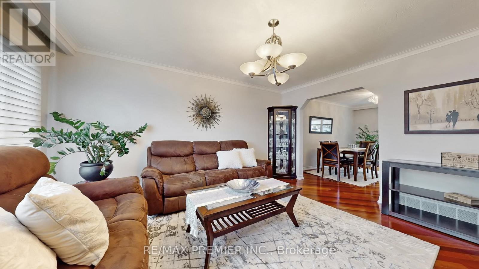 9 Tilden Crescent, Toronto, Ontario  M9P 1V6 - Photo 6 - W13021554