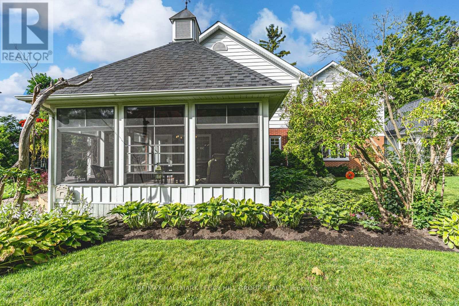 150 Collingwood Street, Barrie, Ontario  L4M 5M3 - Photo 32 - S12841370