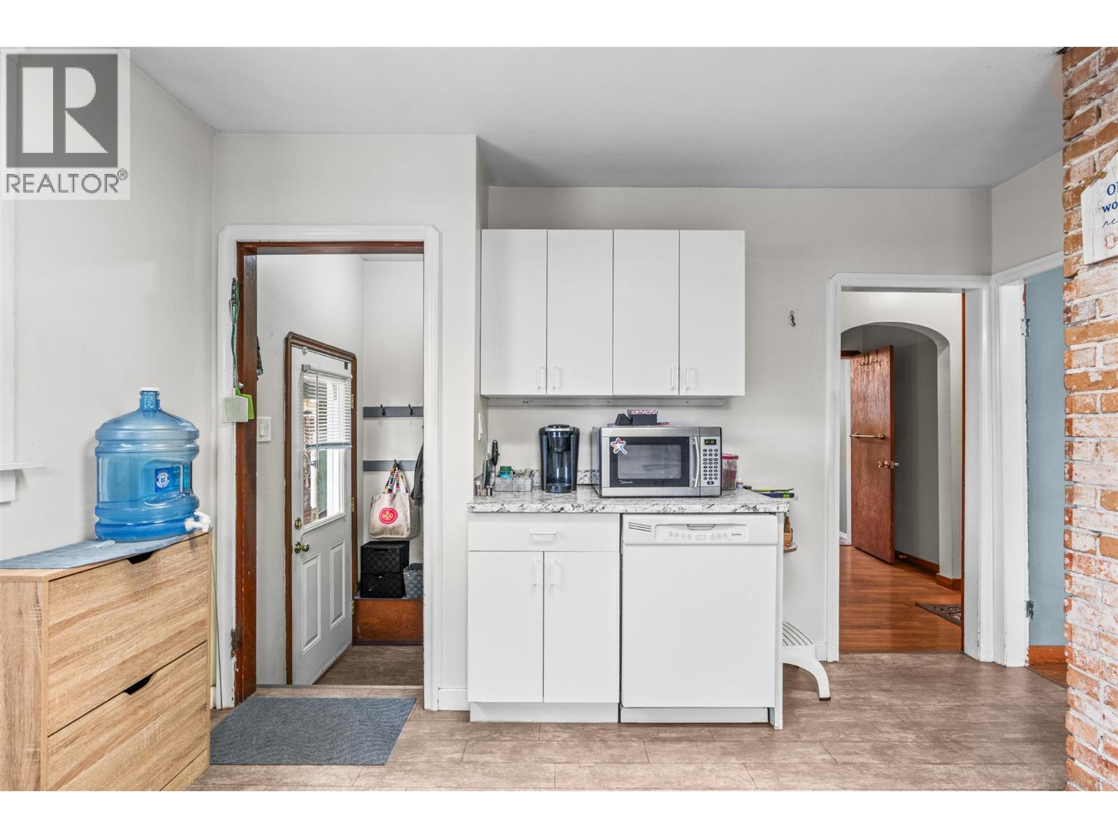 4000a 30 Avenue, Vernon, British Columbia  V1T 2G3 - Photo 10 - 10382325