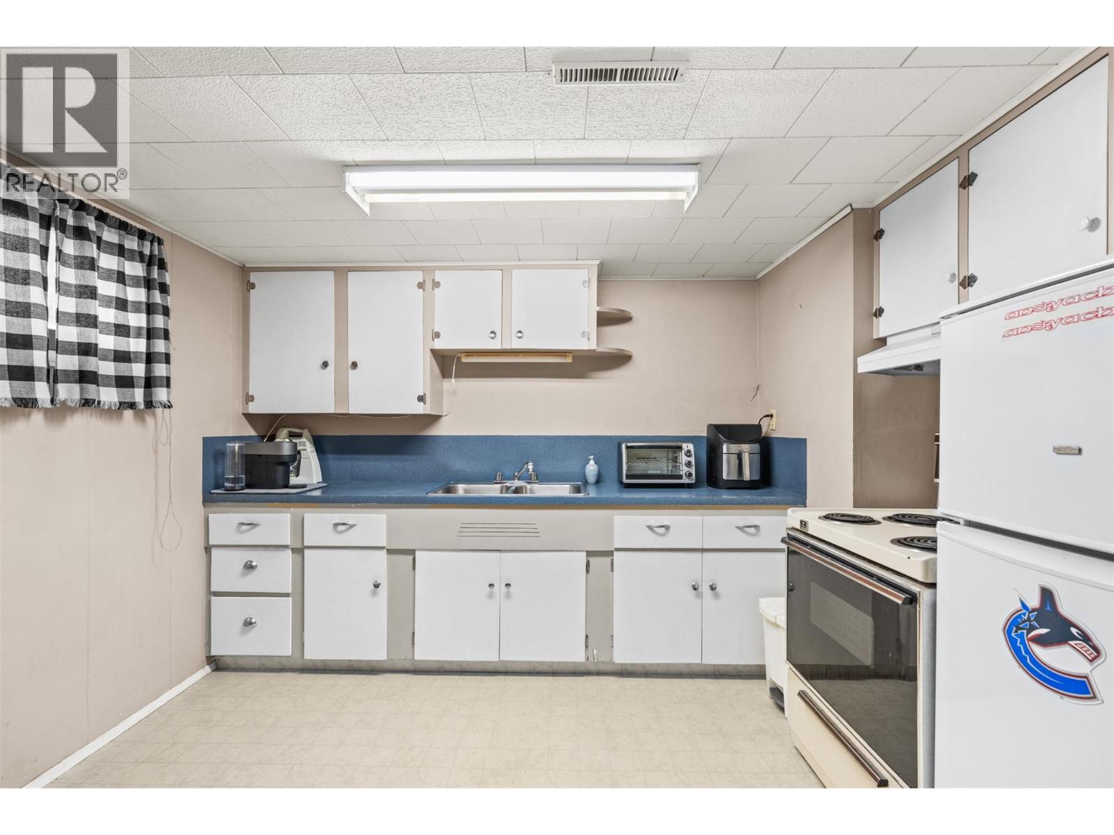 4000a 30 Avenue, Vernon, British Columbia  V1T 2G3 - Photo 35 - 10382325