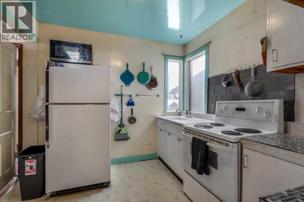 1409 81 Street, Coleman, Alberta  T0K 0M0 - Photo 4 - A2303263