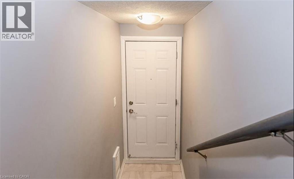 1989 Ottawa Street S Unit# 25e, Kitchener, Ontario  N2E 0G7 - Photo 10 - 40822365