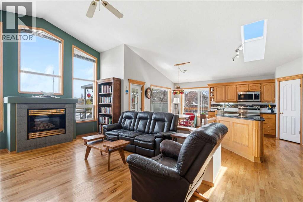 15 Cambridge Glen Drive, Strathmore, Alberta  T1P 1N3 - Photo 11 - A2303433